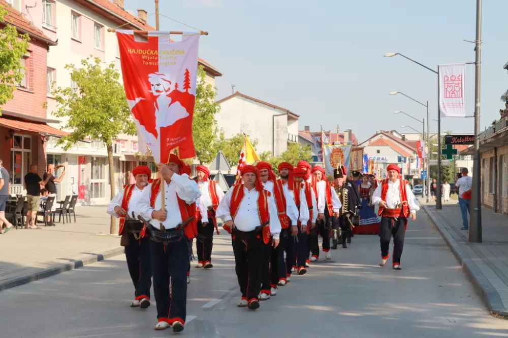 Trenkovi panduri na obljetnici krunidbe kralja Tomislava u Tomislavgradu