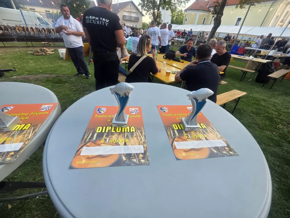Pobjednik 11. Fišijade u Sibinju je Miro Vrančić iz Slavonskog Broda, 2.mjesto osvojio je Tomislav Radičević iz Male Kopanice, 3. ekipa Bagy iz Sibinja