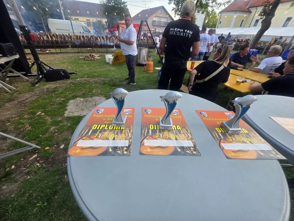 Pobjednik 11. Fišijade u Sibinju je Miro Vrančić iz Slavonskog Broda, 2.mjesto osvojio je Tomislav Radičević iz Male Kopanice, 3. ekipa Bagy iz Sibinja