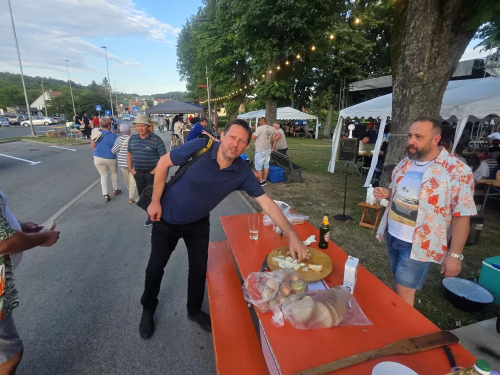 Pobjednik 11. Fišijade u Sibinju je Miro Vrančić iz Slavonskog Broda, 2.mjesto osvojio je Tomislav Radičević iz Male Kopanice, 3. ekipa Bagy iz Sibinja