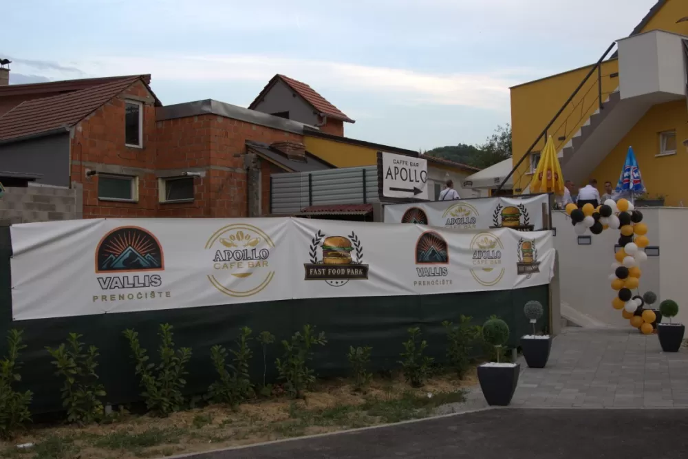 Nova požeška tržnica dobila kafić po imenu Apollo