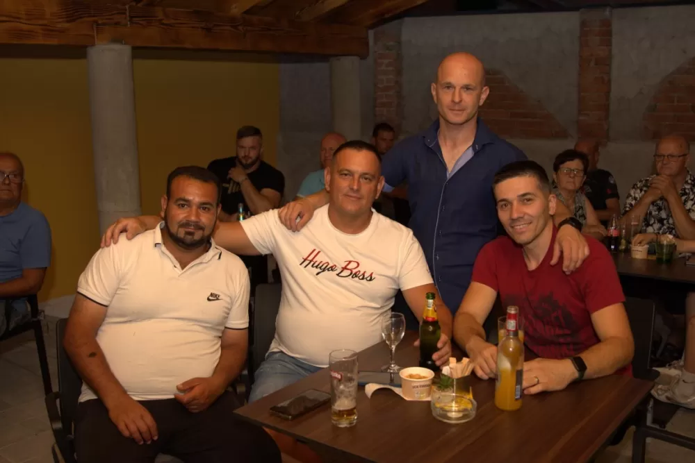 Nova požeška tržnica dobila kafić po imenu Apollo