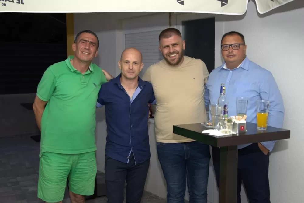 Nova požeška tržnica dobila kafić po imenu Apollo