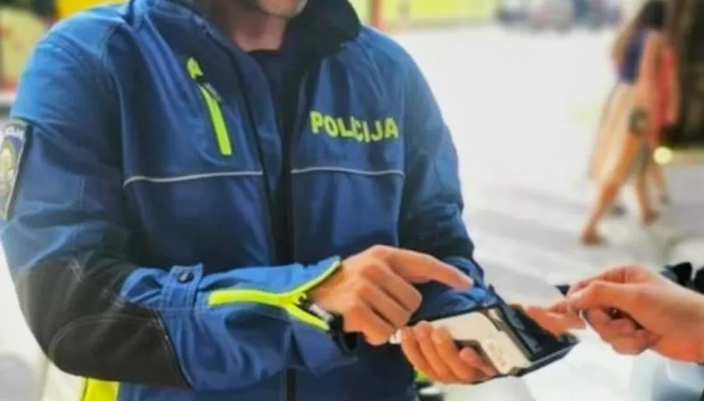 Uskok snimio vozača koji je podmitio policajca: ‘Reko, uzmi, nemam više…’