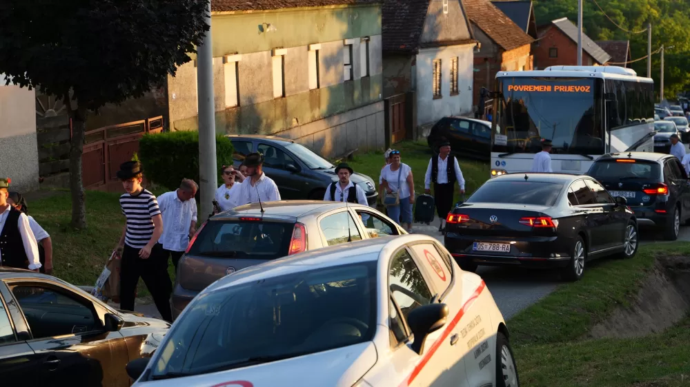 Odvoračka sela pokazuju i dokazuju kako se čuva tradicija: Uz KUD-ove, Branka Polića, Žeteoce i četiri dive fešta do jutarnjih sati