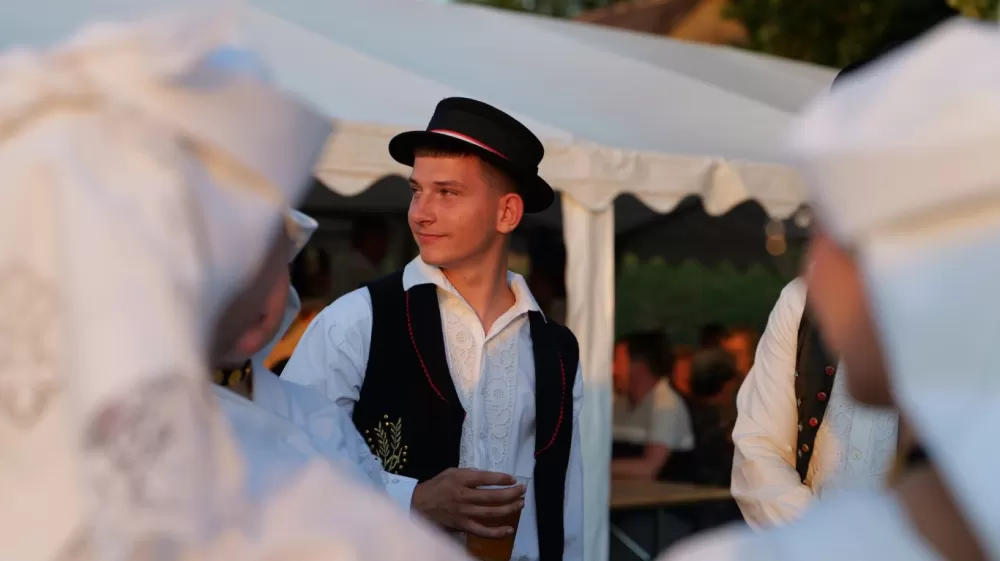 Odvoračka sela pokazuju i dokazuju kako se čuva tradicija: Uz KUD-ove, Branka Polića, Žeteoce i četiri dive fešta do jutarnjih sati