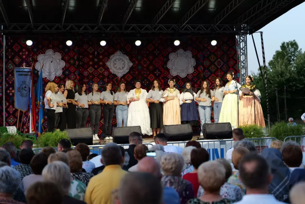Odvoračka sela pokazuju i dokazuju kako se čuva tradicija: Uz KUD-ove, Branka Polića, Žeteoce i četiri dive fešta do jutarnjih sati
