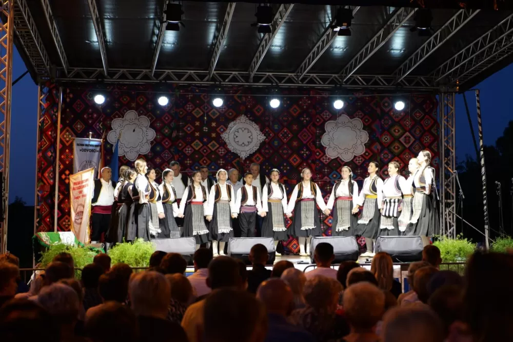 Odvoračka sela pokazuju i dokazuju kako se čuva tradicija: Uz KUD-ove, Branka Polića, Žeteoce i četiri dive fešta do jutarnjih sati
