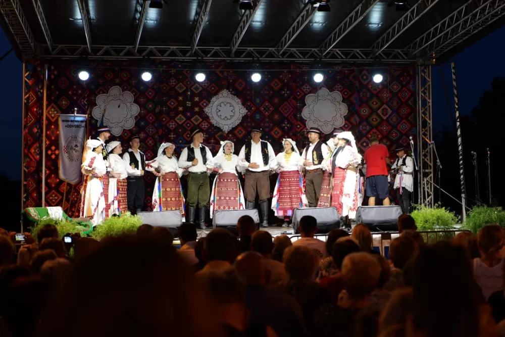 Odvoračka sela pokazuju i dokazuju kako se čuva tradicija: Uz KUD-ove, Branka Polića, Žeteoce i četiri dive fešta do jutarnjih sati