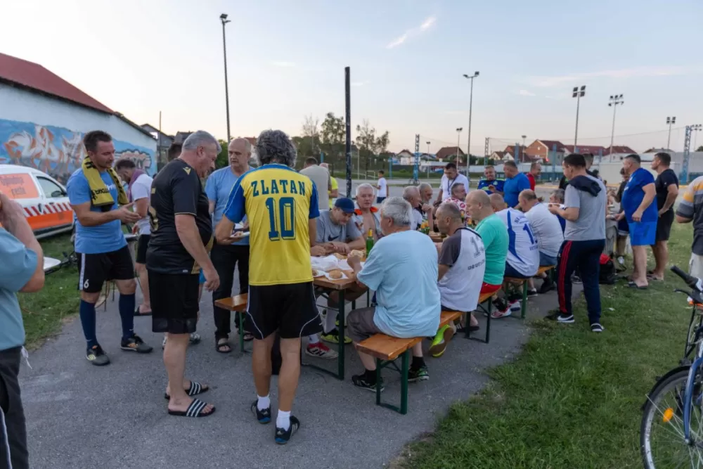 [FOTO] Održan memorijalni turnir na rekreacijskom centru u Požegi: Sjećanje na veterane malog nogometa