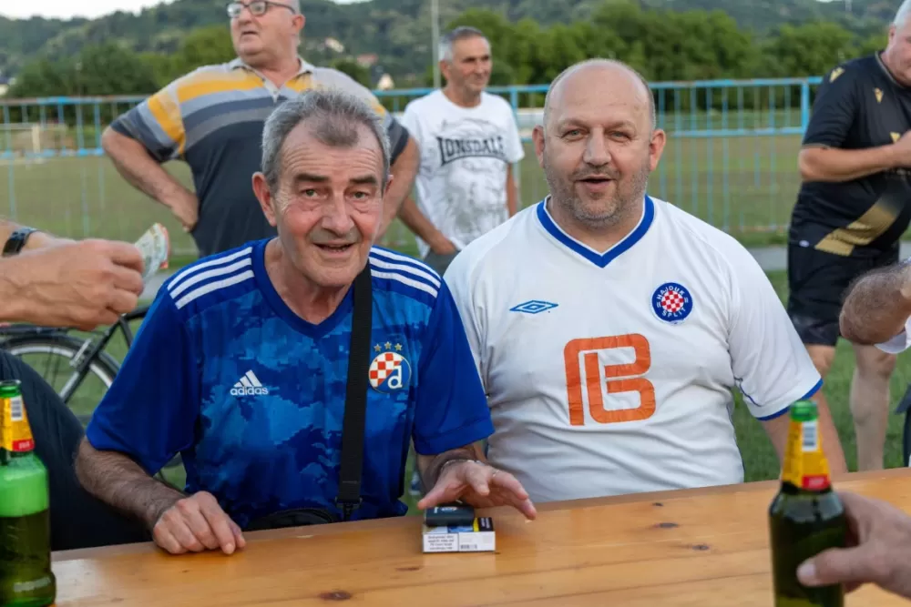 [FOTO] Održan memorijalni turnir na rekreacijskom centru u Požegi: Sjećanje na veterane malog nogometa
