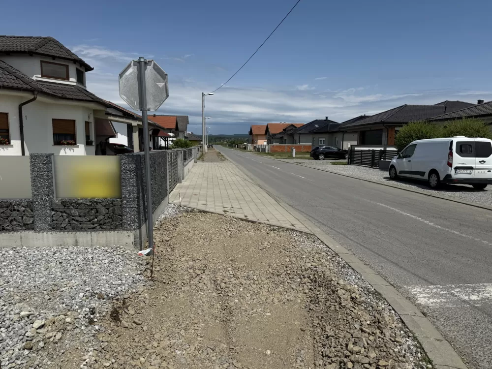 U tijeku radovi na izgradnji pješačke staze u više gradskih ulica