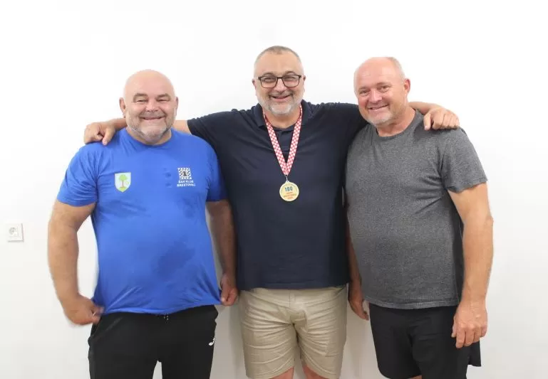ŠAH „SRIJEDOM U BRESTOVCU“:  Na jubilarnom stotom turniru pobjednik MK Dragan Kokanović iz Dervente