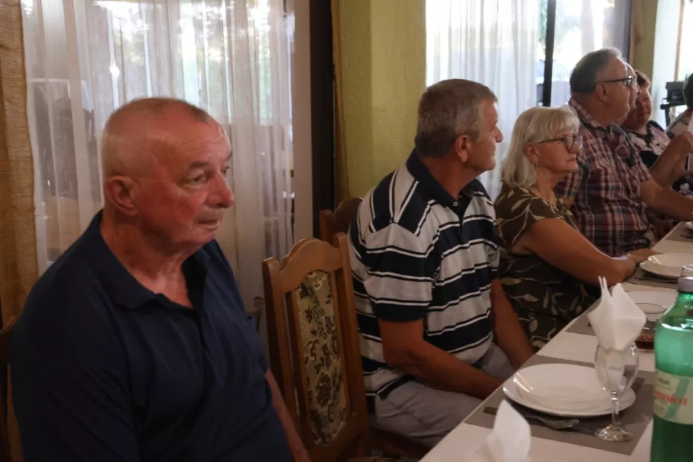 Vetovački umirovljenici  dobili opremu za viseću kuglanu