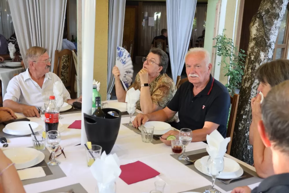 Vetovački umirovljenici  dobili opremu za viseću kuglanu