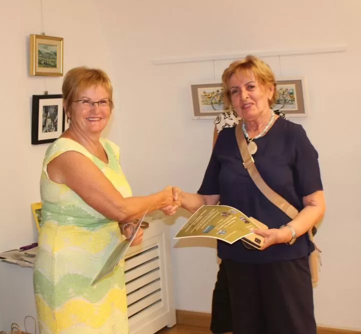 GRADSKI MUZEJ U POŽEGI:  Otvorena izložba likovnih minijatura sa 96 radova od 58 autora