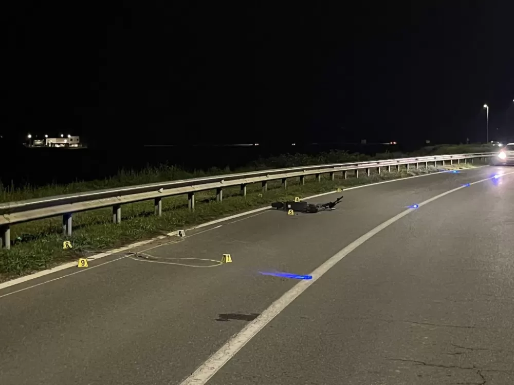 Hitne pomoći na intervencijama u Pleternici: Dvije osobe pale s električnog romobila