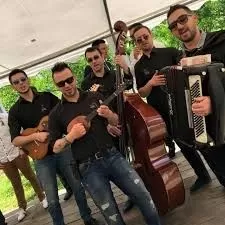 Poznatu hercegovčku pjevačicu Antoniju Čerkez oženio požeški poduzetnik Petar Nogolica