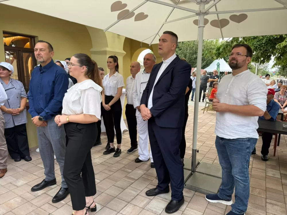 SIKIREVCI - Otvorena kušaonica tradicionalnih jela u slavonskom selu: ʼČetvero zaposlenih vratilo se iz Austrijeʼ