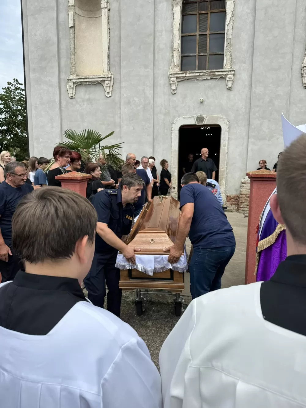 ODVORCI: Oproštaj od vlč. Josipa Kalmara, čovjeka i svećenika kojega se neće tek tako zaboraviti