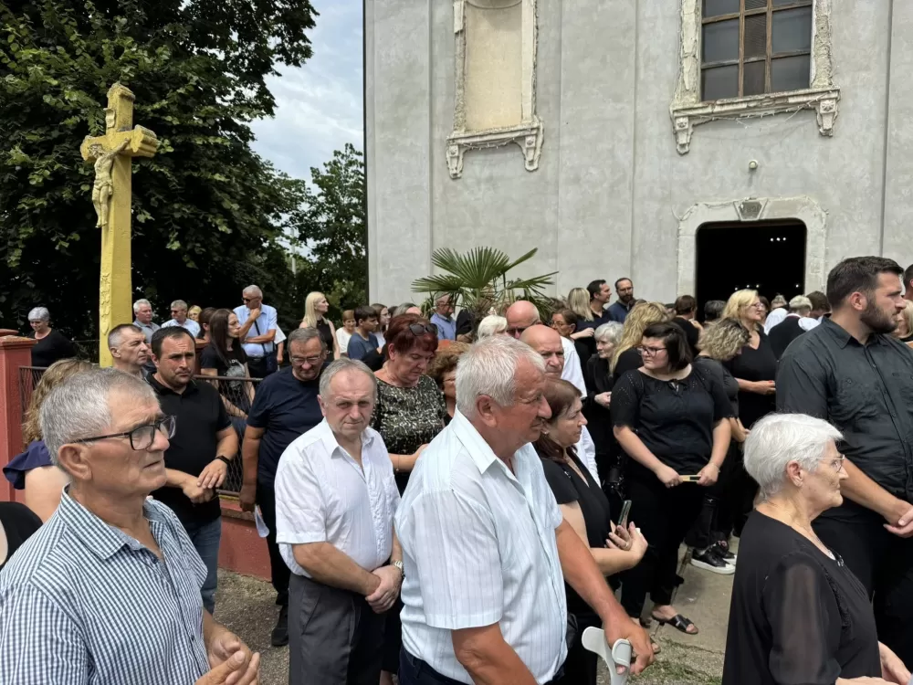 ODVORCI: Oproštaj od vlč. Josipa Kalmara, čovjeka i svećenika kojega se neće tek tako zaboraviti