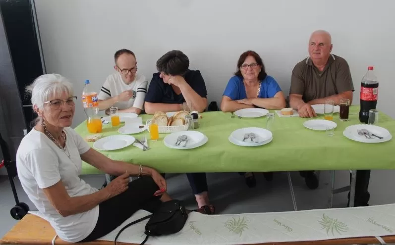 Druženje osoba s invaliditetom na prostoru Grbavice u Pleternici