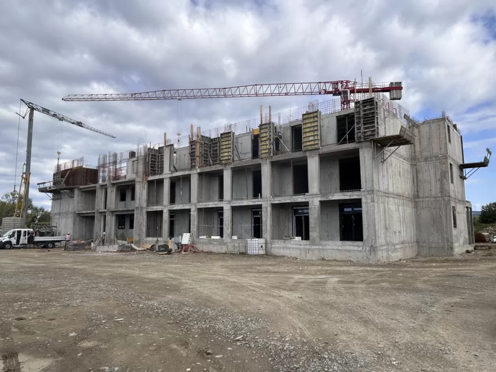 Na gradilištu u Borovskoj ulici sve je življe — radovi na izgradnji Centra za starije osobe vidljivo napreduju
