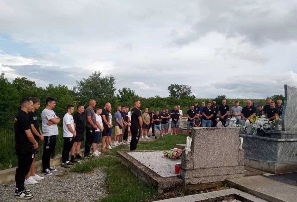 EMOTIVAN SPOJ SJEĆANJA I SPORTA:  Druga memorijalna utakmica u čast Ivice Uremovića