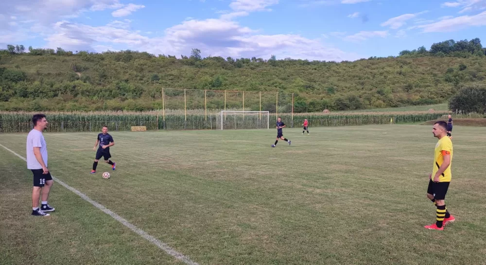 EMOTIVAN SPOJ SJEĆANJA I SPORTA:  Druga memorijalna utakmica u čast Ivice Uremovića