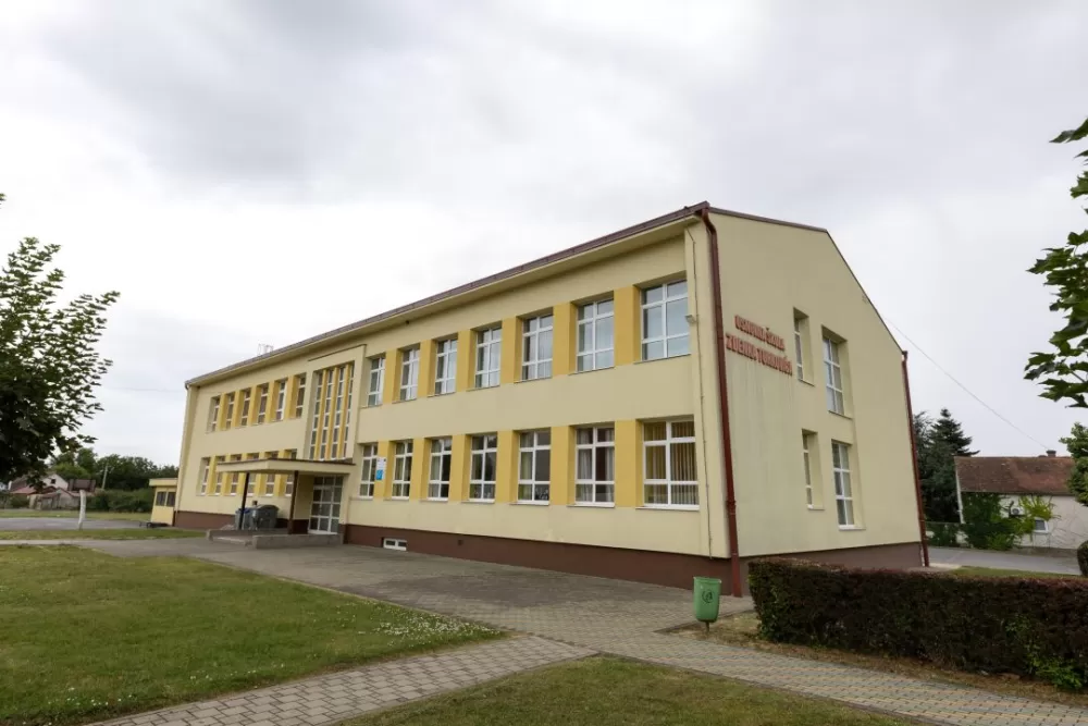 Požega.eu | Grad Kutjevo osigurava radne materijale i produženi boravak za osnovnoškolce u 2025. godini