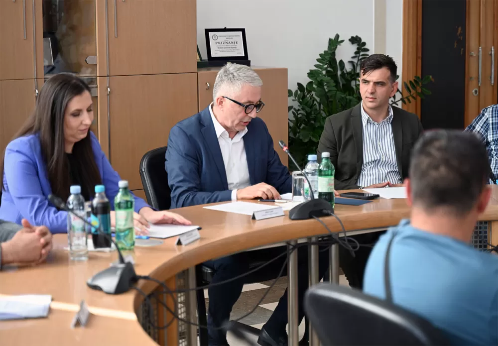 Građanima Sl. Broda predstavljen pilot-projekt zamjene kućnih ložišta: ʼNa raspolaganju smo za svu stručnu i tehničku podrškuʼ