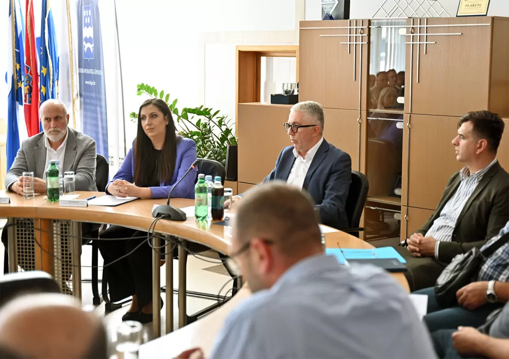 Građanima Sl. Broda predstavljen pilot-projekt zamjene kućnih ložišta: ʼNa raspolaganju smo za svu stručnu i tehničku podrškuʼ