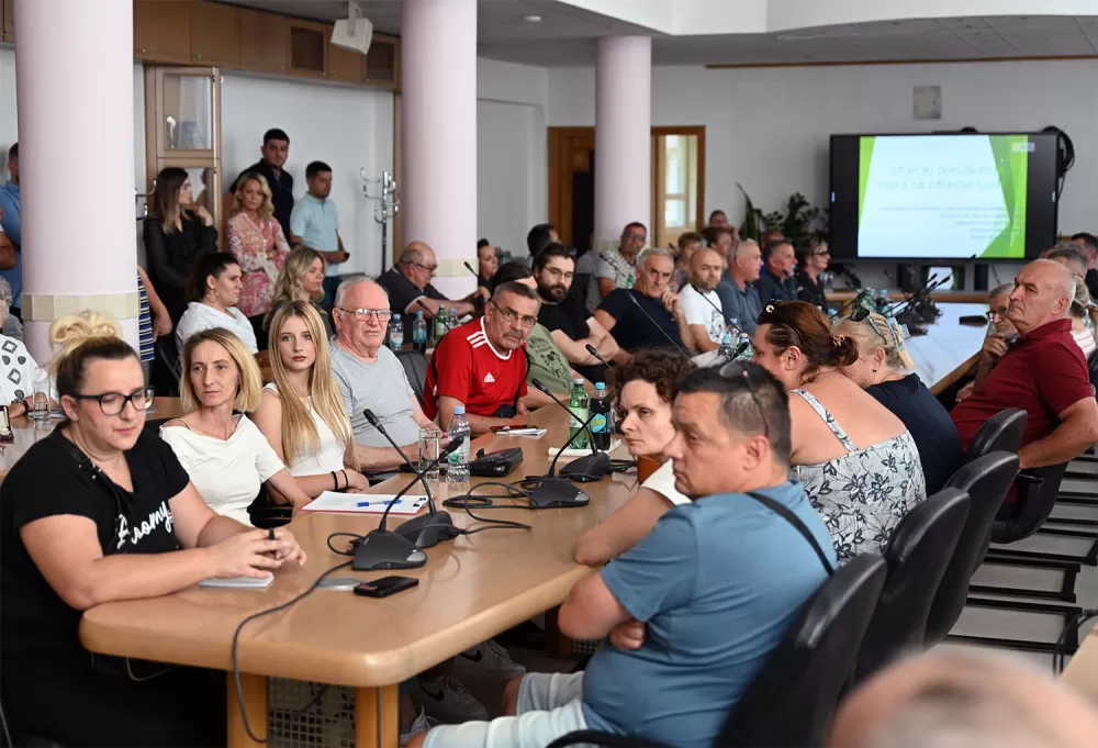 Građanima Sl. Broda predstavljen pilot-projekt zamjene kućnih ložišta: ʼNa raspolaganju smo za svu stručnu i tehničku podrškuʼ