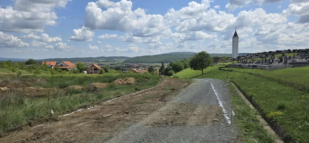 Održan operativni sastanak vezan za početak rekonstrukcije ceste Pleternica – Kuzmica