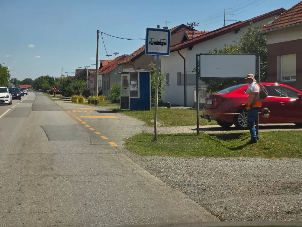 NEŠTO NOVO KOJE KRASI OPĆINSKO MJESTO: Državne zastave zablistale u Bukovlju i okolnim mjestima 