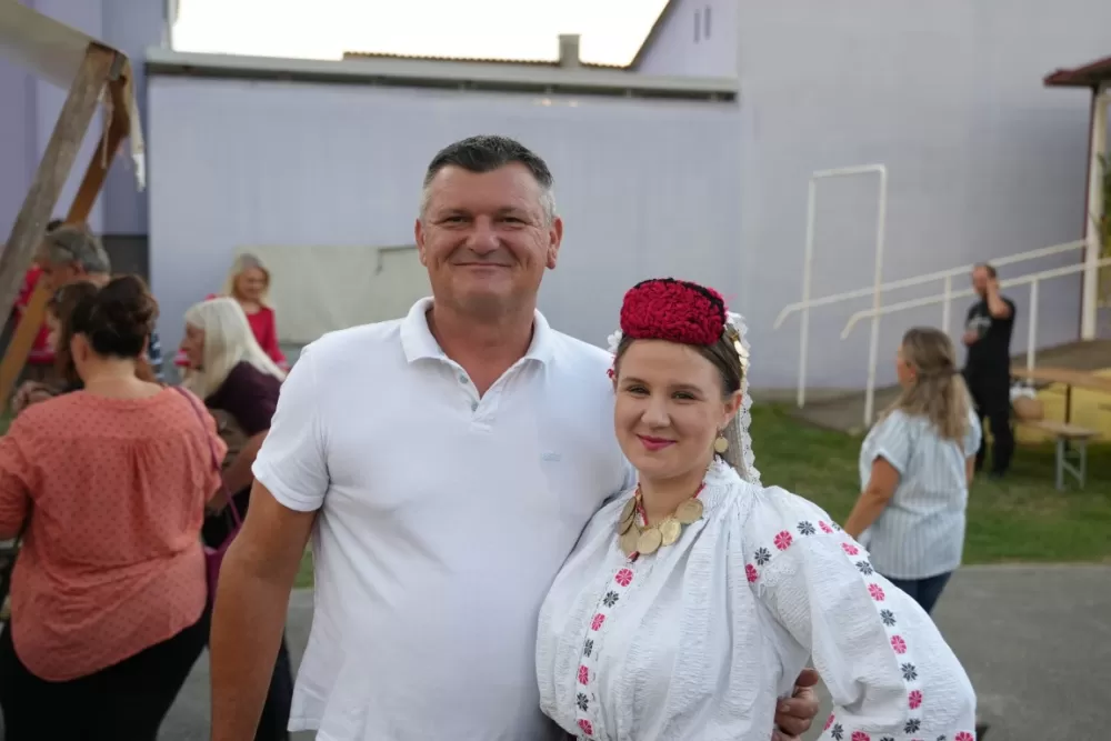 Više od tisuću pečenjaka skuhano na 17. Kukuruzijadi u Gornjim Andrijevcima