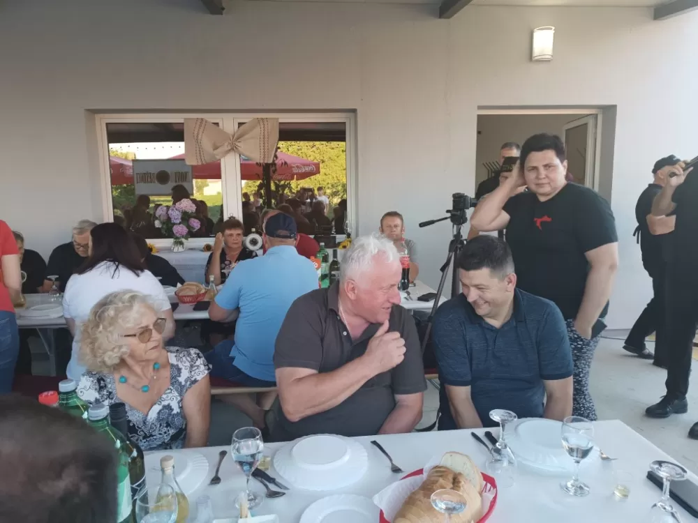Dodatni razlog okupljanja mještana Novih Bešinaca – uređen Društveni dom