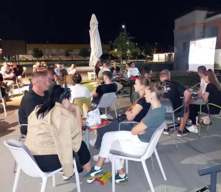 KVIZ OPĆEG ZNANJA U PLETERNICI:  Prvo mjesto osvojila ekipa „Linđo“ iz Požege