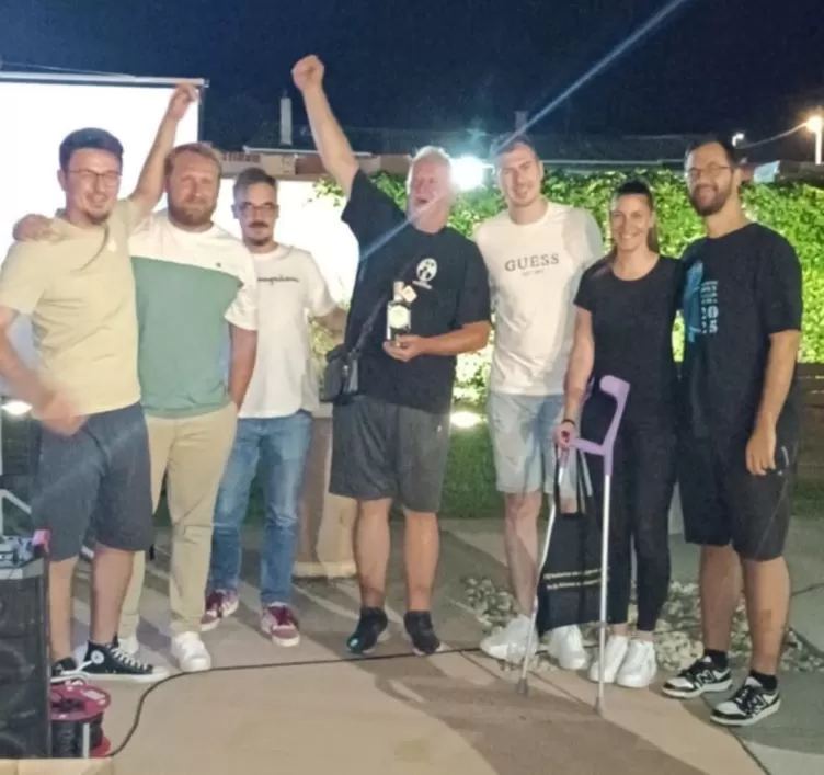 KVIZ OPĆEG ZNANJA U PLETERNICI:  Prvo mjesto osvojila ekipa „Linđo“ iz Požege