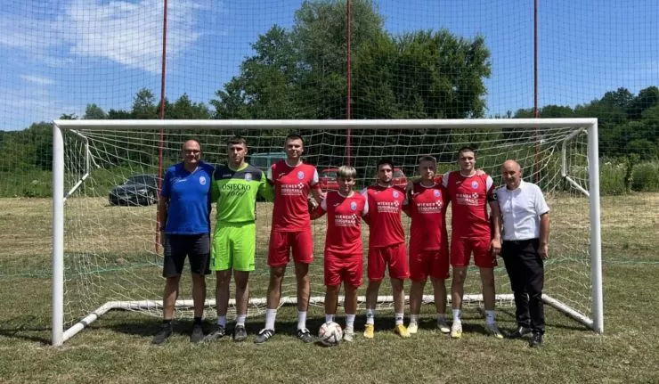 UZ 34. OBLJETNICU POGIBIJE PRIPADNIKA „TIGROVA“: U Novoj Ljeskovici odana počast hrvatskom branitelju Josipu Kneževiću