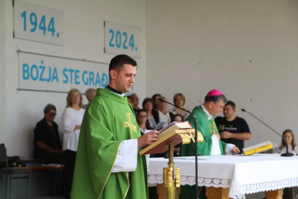 Preč. Dragan Hrgić preuzeo službu rektora Svetišta Gospe od Suza i pleterničkog župnika 