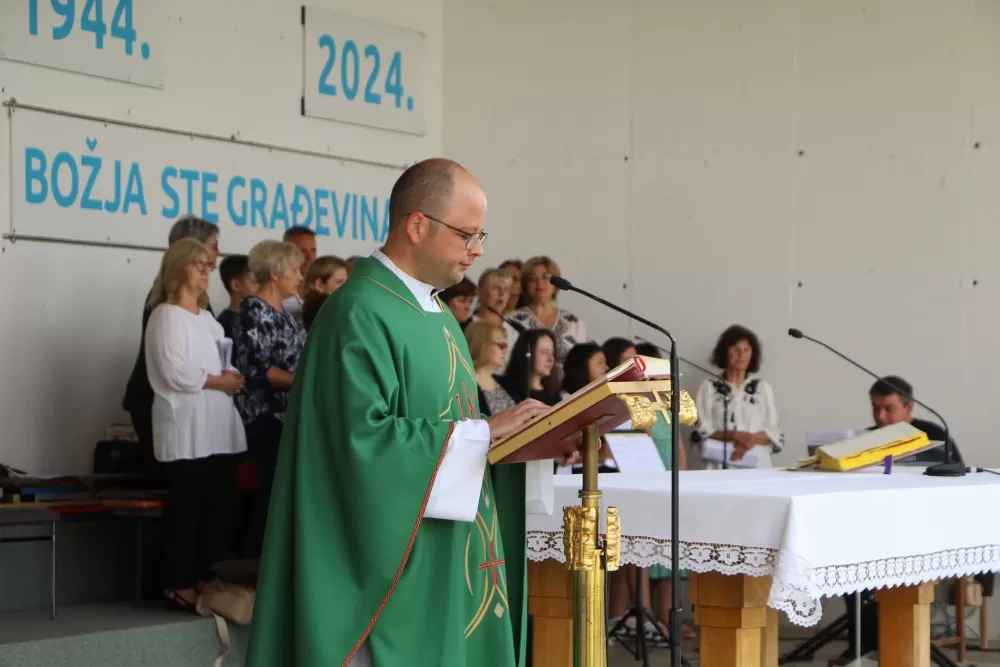 Preč. Dragan Hrgić preuzeo službu rektora Svetišta Gospe od Suza i pleterničkog župnika 
