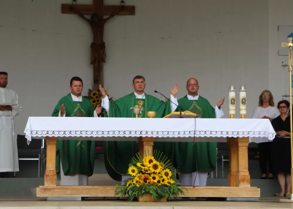 Preč. Dragan Hrgić preuzeo službu rektora Svetišta Gospe od Suza i pleterničkog župnika 