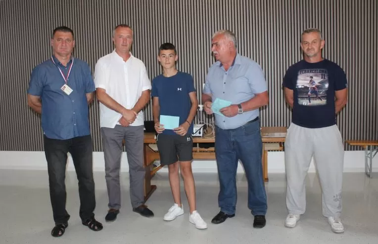 MEĐUNARODNI ŠAHOVSKI TURNIR U ČAGLINU: Prvo mjesto osvojio zagrebački velemajstor Mladen Palac 