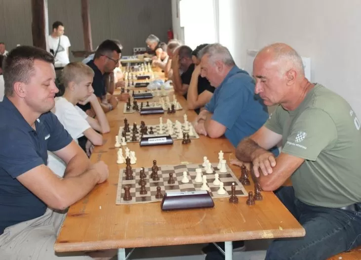 MEĐUNARODNI ŠAHOVSKI TURNIR U ČAGLINU: Prvo mjesto osvojio zagrebački velemajstor Mladen Palac 