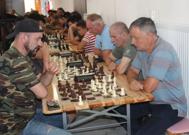 MEĐUNARODNI ŠAHOVSKI TURNIR U ČAGLINU: Prvo mjesto osvojio zagrebački velemajstor Mladen Palac 