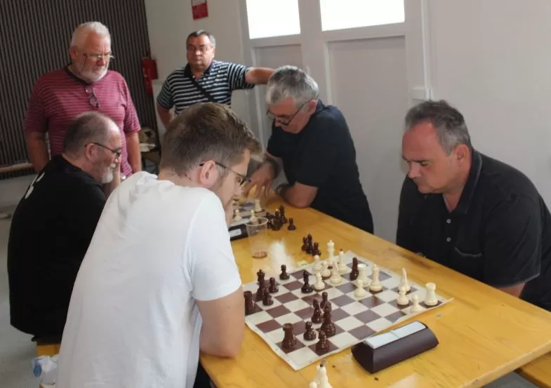 MEĐUNARODNI ŠAHOVSKI TURNIR U ČAGLINU: Prvo mjesto osvojio zagrebački velemajstor Mladen Palac 