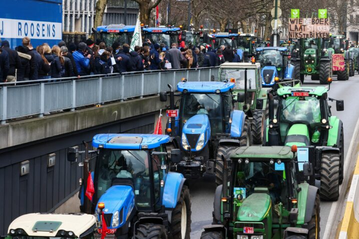 SB Online | Traktori na cesti. Slavonski poljoprivrednici najavili ‘oluju svih oluja’ zbog eutanazije svinja