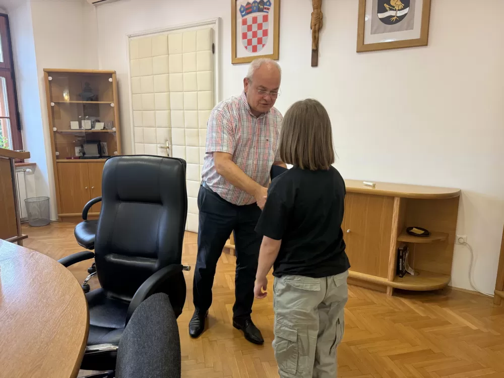 Gradonačelnik Duspara primio mlade šahovske prvake: Elenu Kauk, Blagu Martinovića i Josipu Gašparac