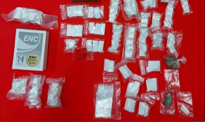 SB Online | Policija zaplijenila ʼpunu torbuʼ različite droge